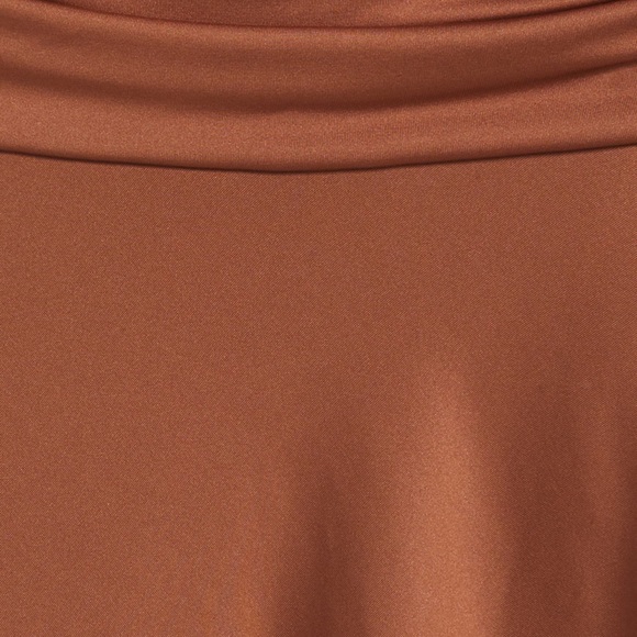 Maxine Puff Sleeve Twist Front Asymmetric Hem Dress - Picture 5 of 12